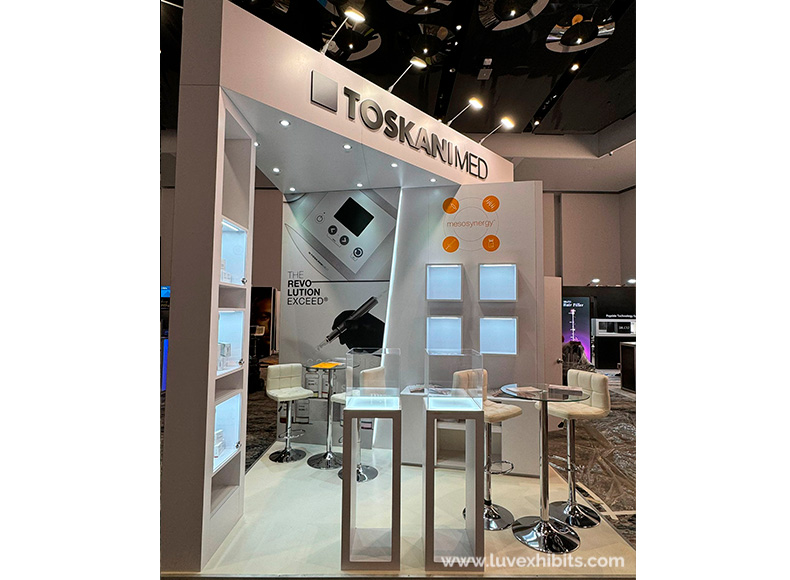 Stand-ToskaniMed-AMWC-Miami2024-4