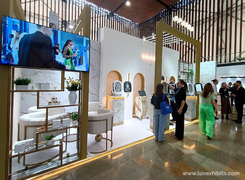 Stand-Opatra-AMWCMedellin2024-2